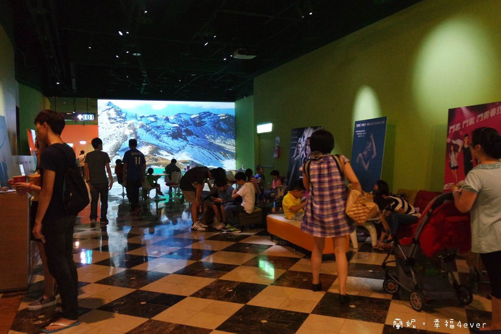 台北內湖│哈拉影城 親子電影院 小朋友的專屬電影院，陪孩子來看場電影吧