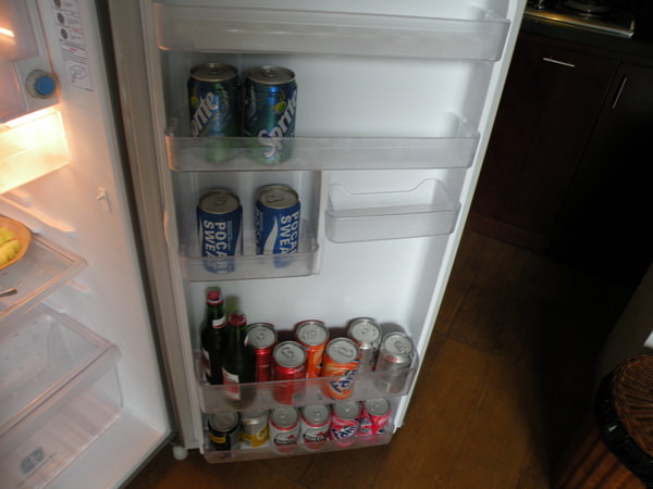 冰箱飲料要錢的